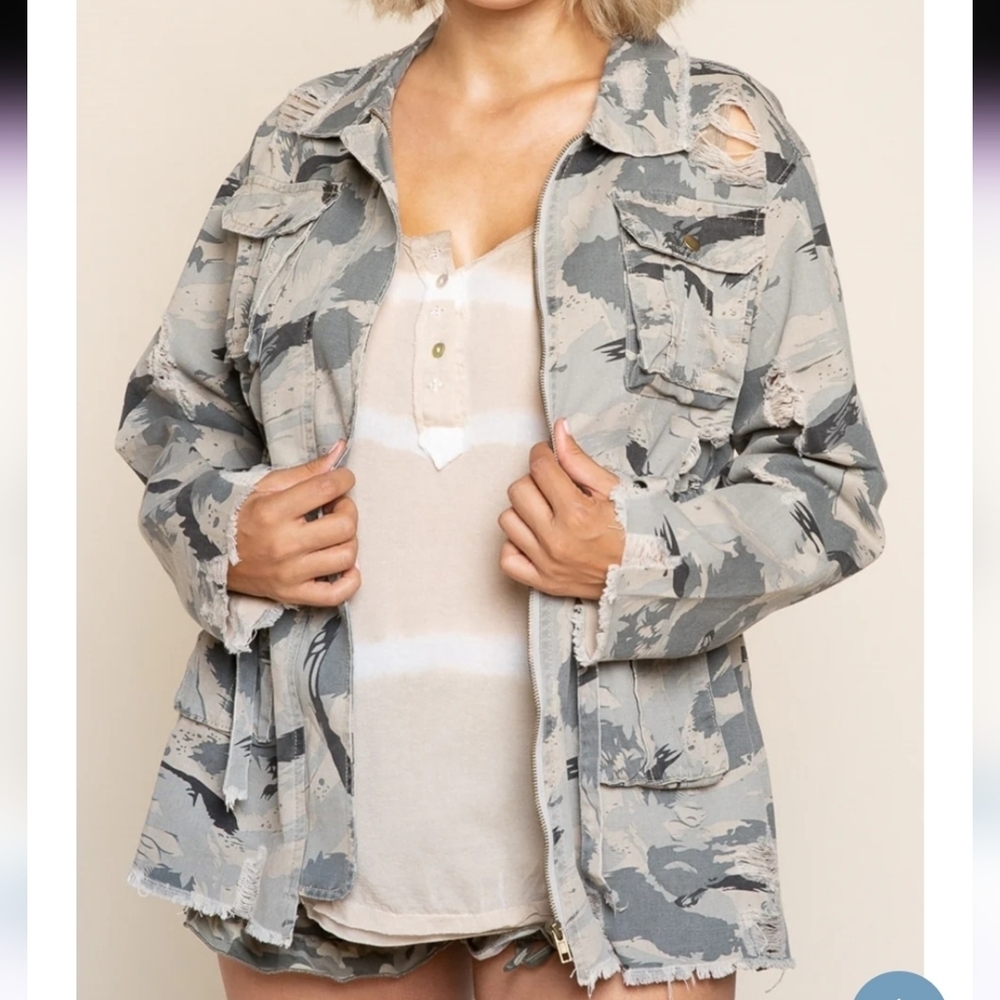 POL Sweet Camo Twill Relaxed Jacket Vintage Camo Size Small